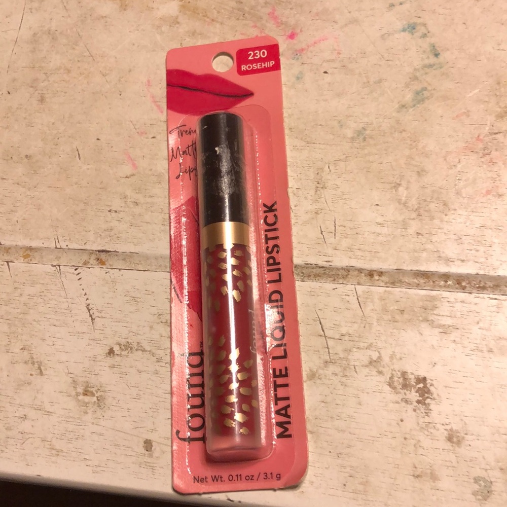 Matte liquid lipstick